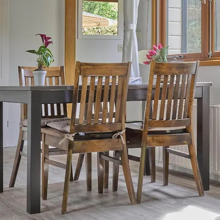 Torenvalk شاليه *