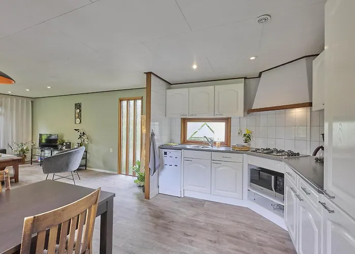 Torenvalk Σαλέ Garderen