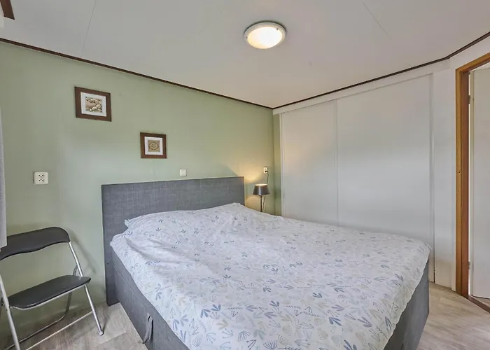 Torenvalk Σαλέ Garderen